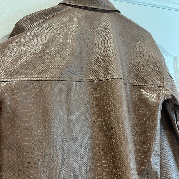Babaton Pelli Shirt Jacket (Vegan Leather) - Picture 10 of 13